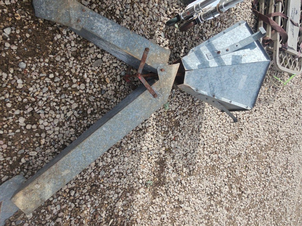 Grain  bin spreader