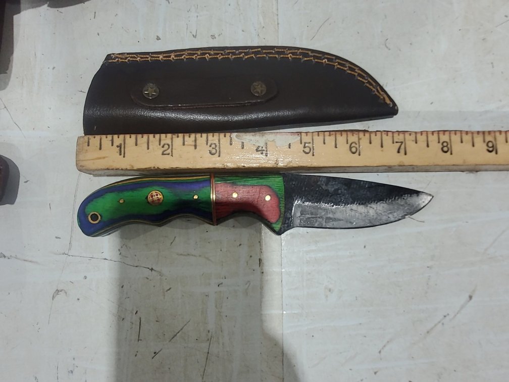 Hunting knife