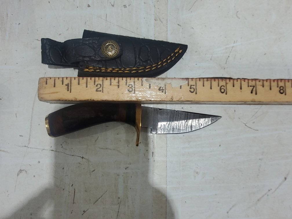 Hunting knife