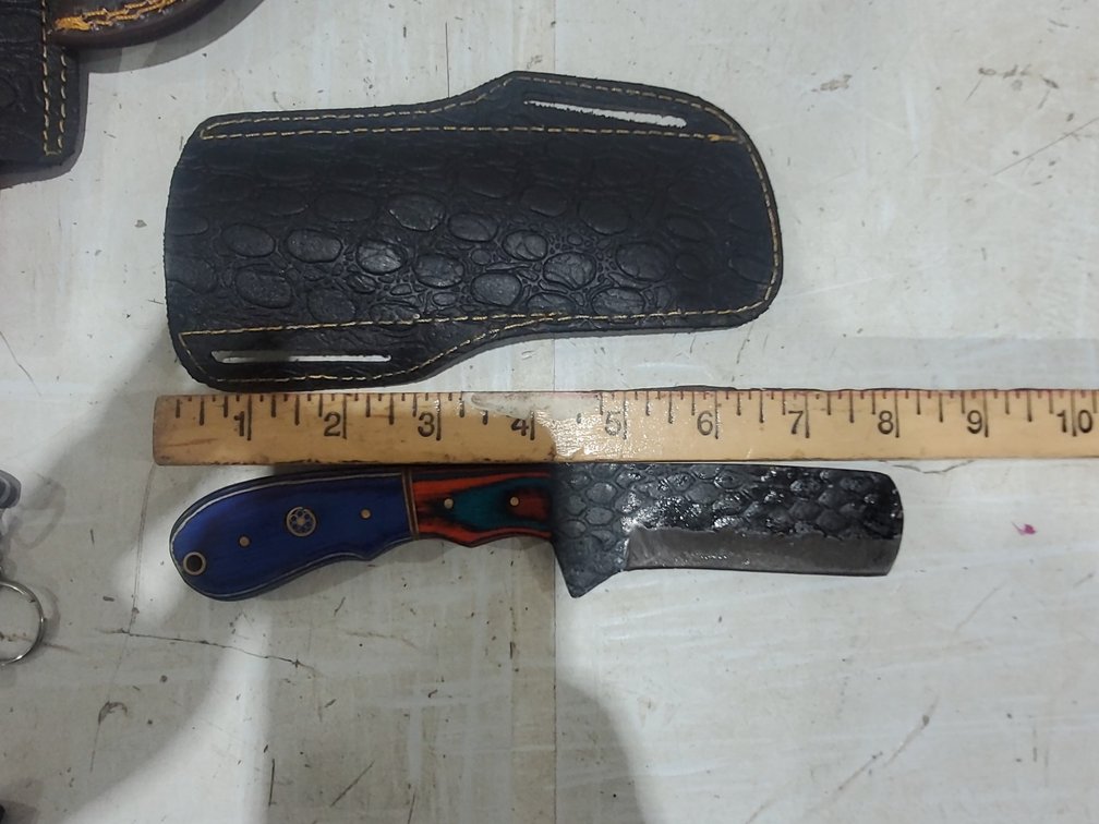 Hunting knife