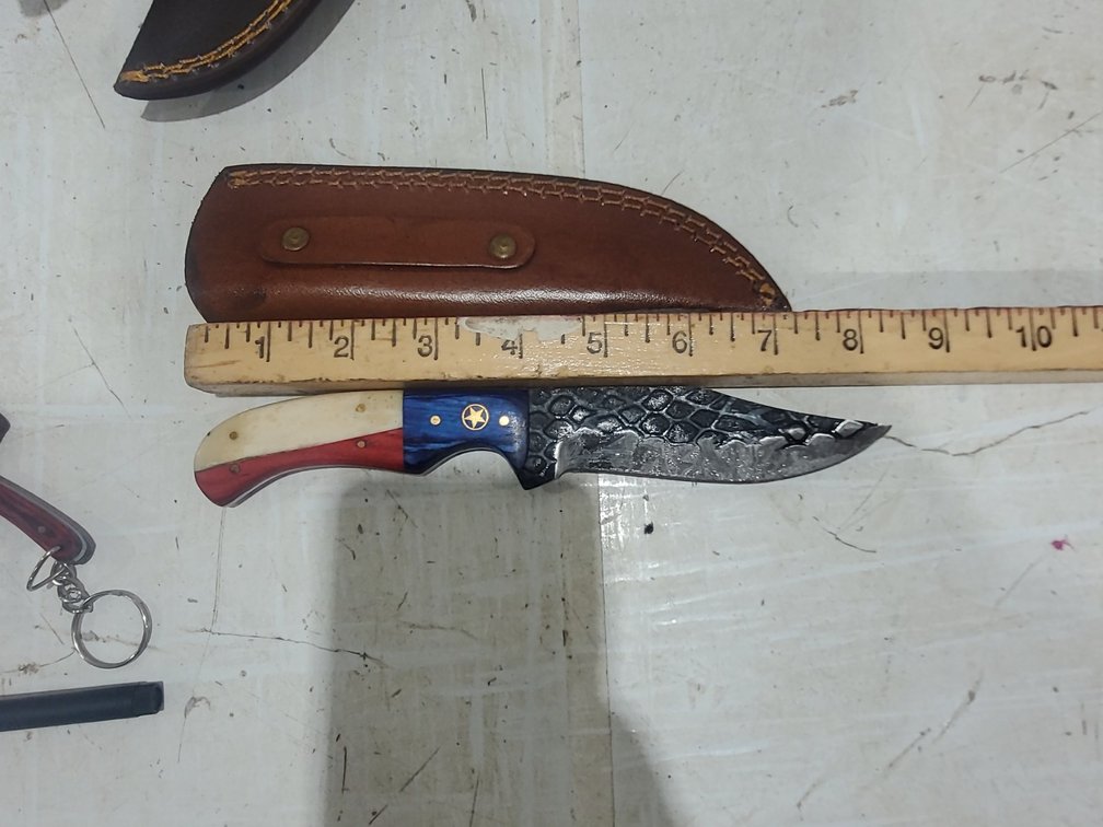 Hunting knife