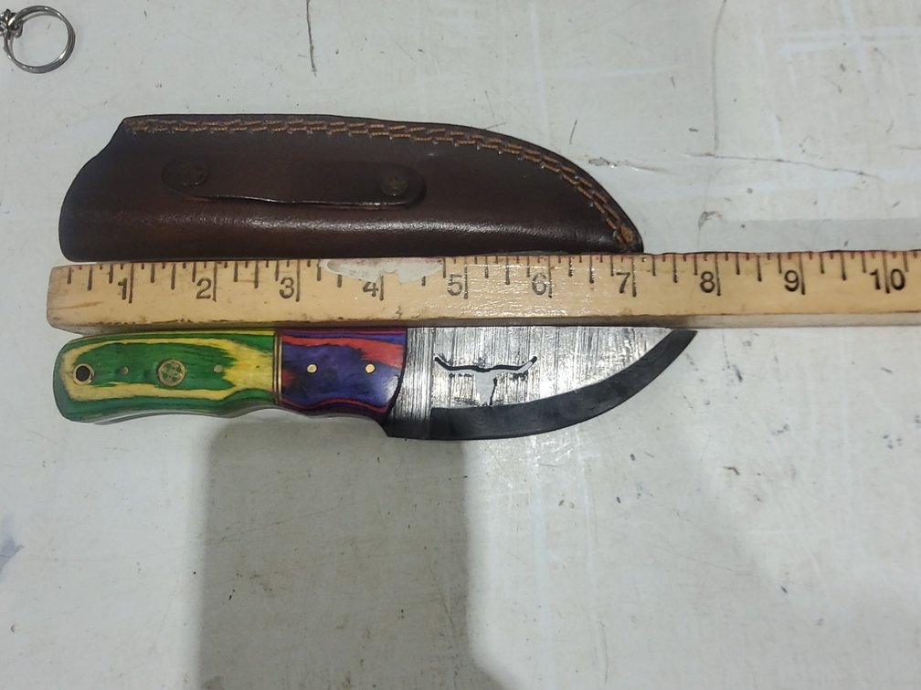 Hunting knife