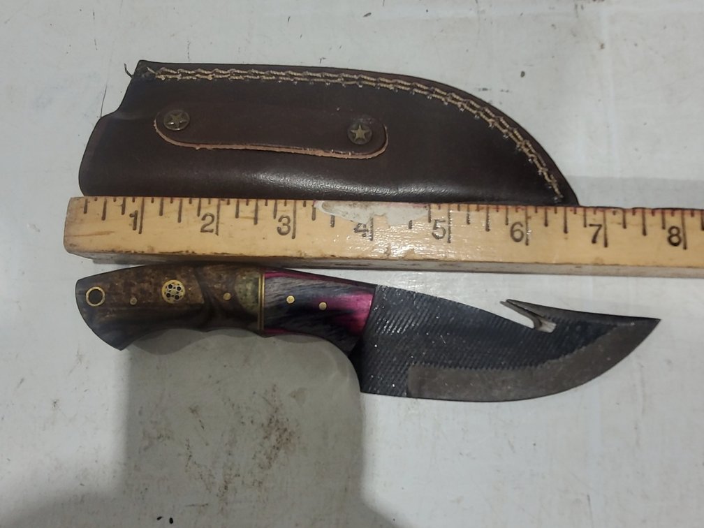 Hunting knife