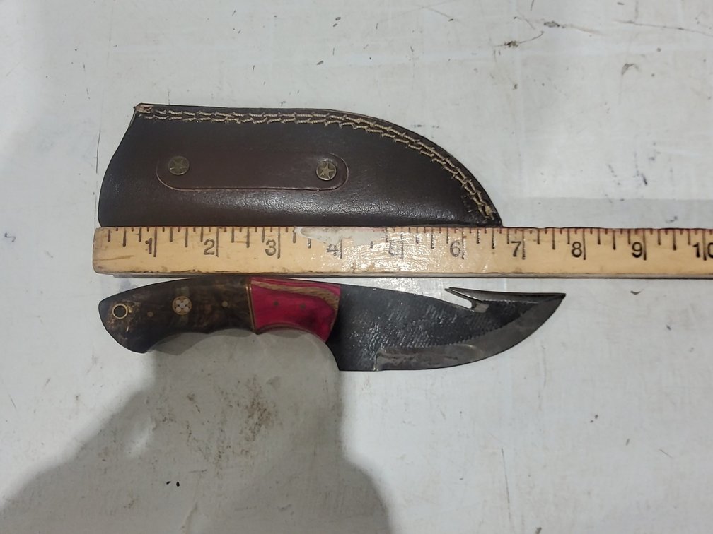 Hunting knife