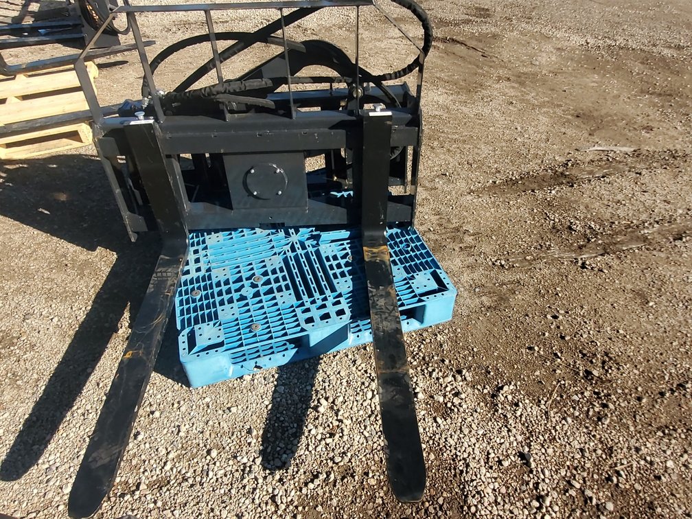 New Skidsteer Rotating Pallet Fork