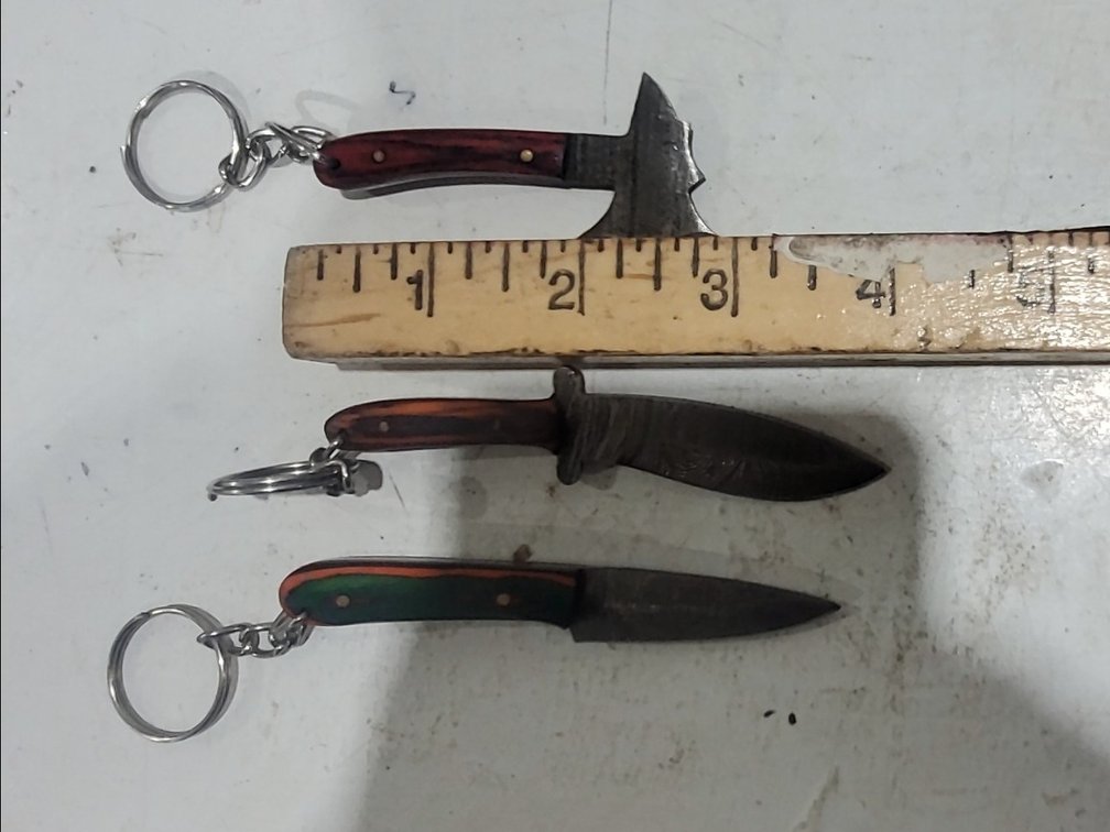 Keychain knives