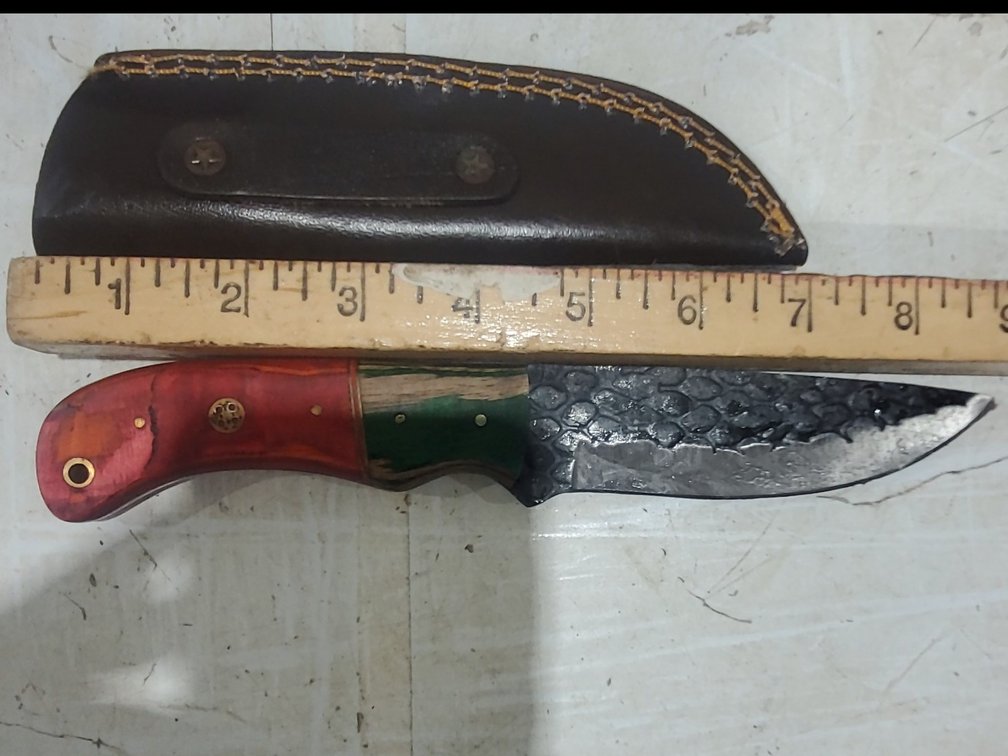Hunting knife