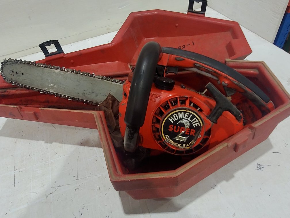Homelite Super2 Chainsaw