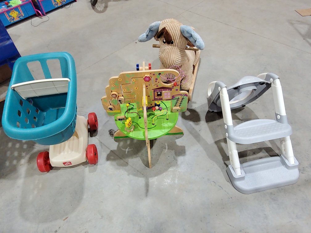 Kids ride in, shopping cart, wood center and step toilet seat
