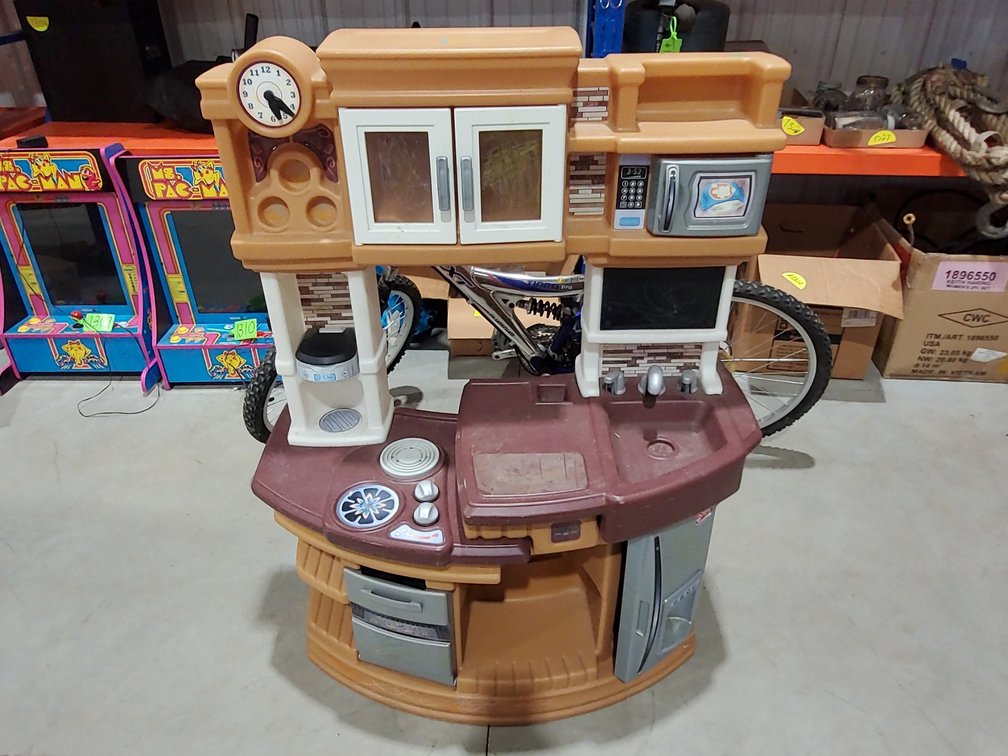 Kids Play kitchen