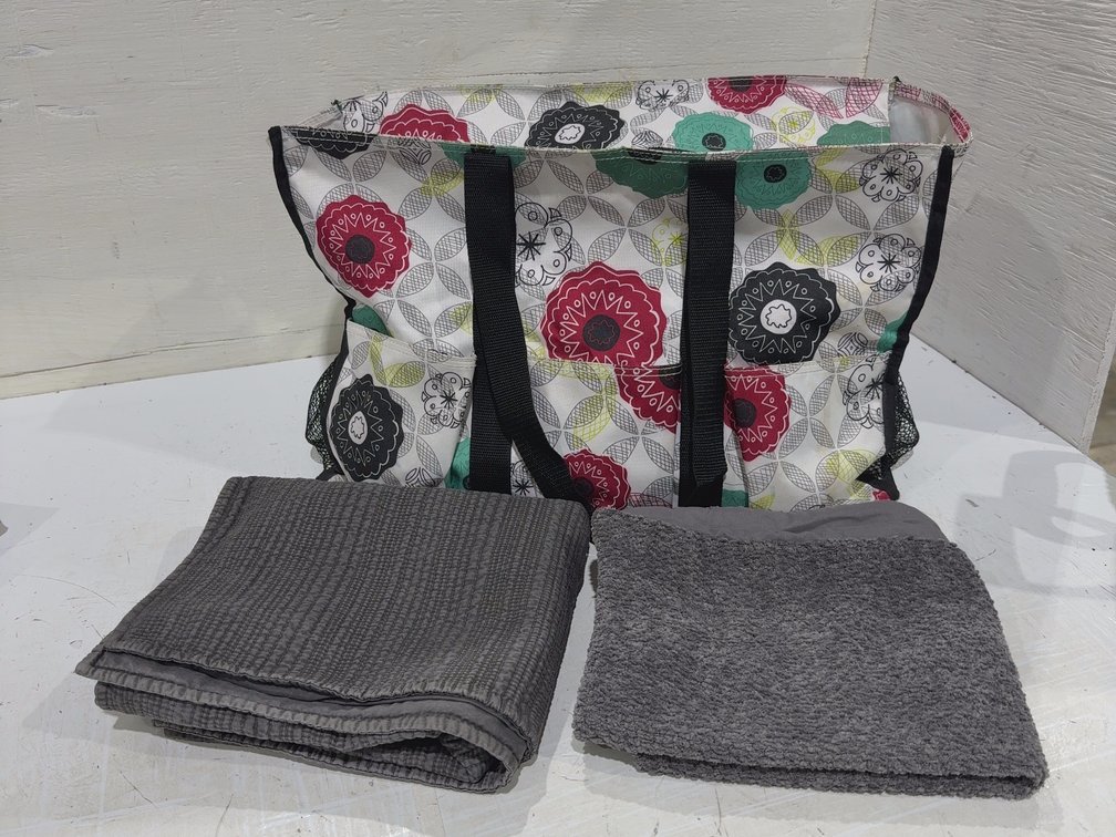 Thirty-One Bag, 2 - Pillow cases