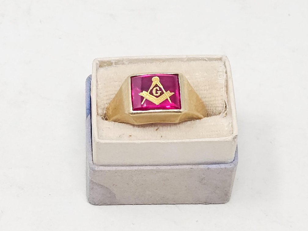 Masonic Gold Ring