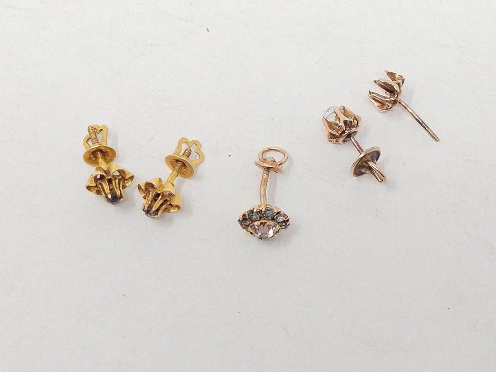 Early Gold Earrings