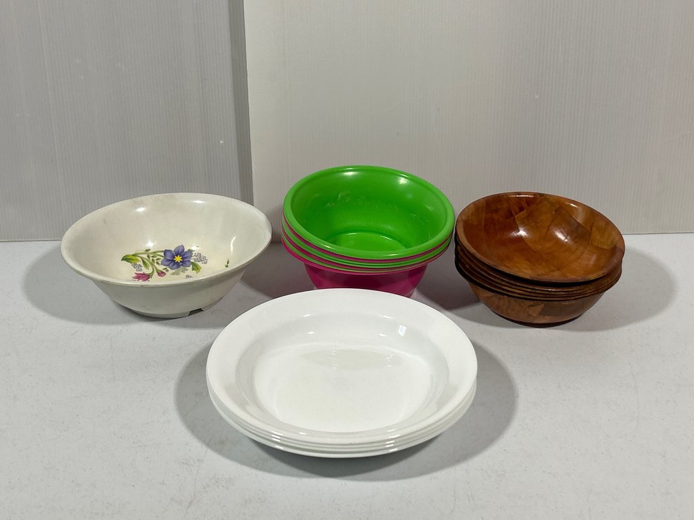 4 White Corelle Soup Bowls, Floral Bowl, 6 Wooden Bowls, 7 Green/Pink Plastic Bowls