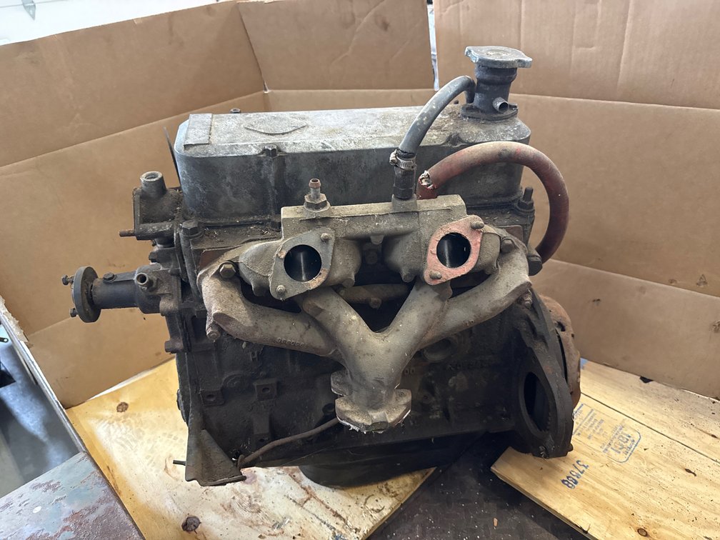 Vintage Sunbeam / Rootes Group Four-Cylinder Engine Assembly with Clutch