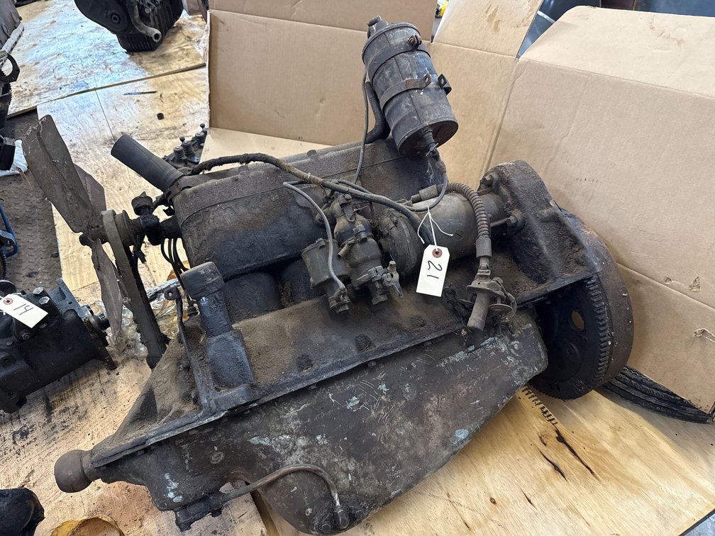Vintage Ford N-Series Flathead 4-Cylinder Tractor Engine Core (9N/2N/8N)