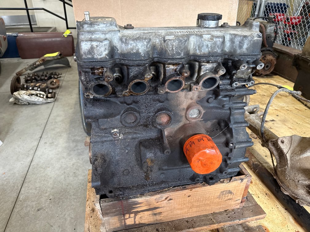 Mitsubishi MCA Four-Cylinder Engine Assembly