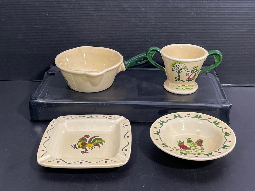 4 Pieces of Metlox "Poppy Trail" Dinnerware
