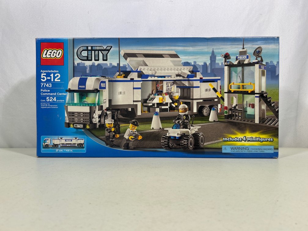 Lego #7743 City Police Command Center