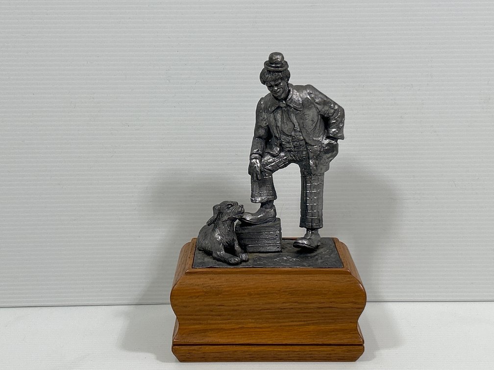 Michael Ricker Pewter Clown & Dog Music Box, 1167/2500