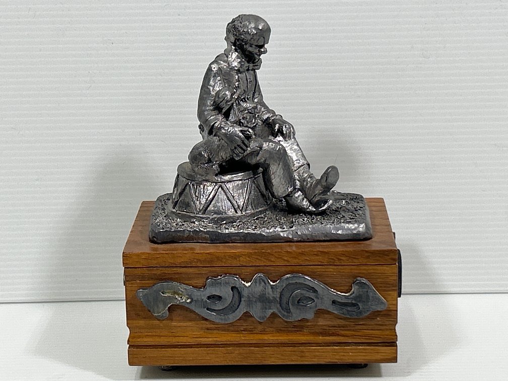 Michael Ricker Pewter Clown & Dog Music Box, 1315/5000, "Nate", Plays "Park City"
