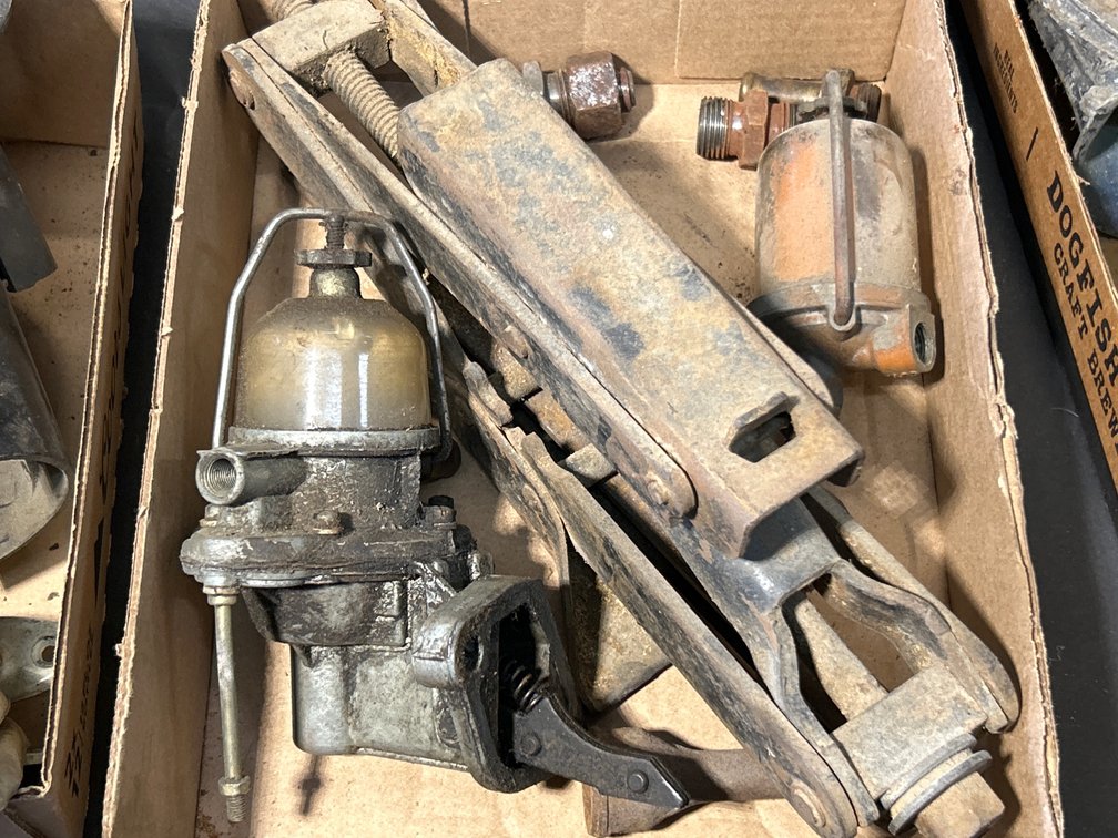 Sunbeam Fuel Pumps, Scissor Jack