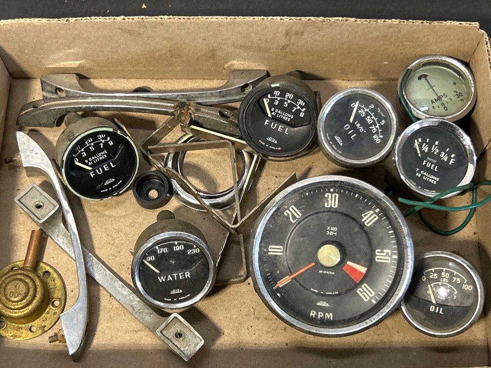 Classic Auto Gauges and Door Handle/Pulls