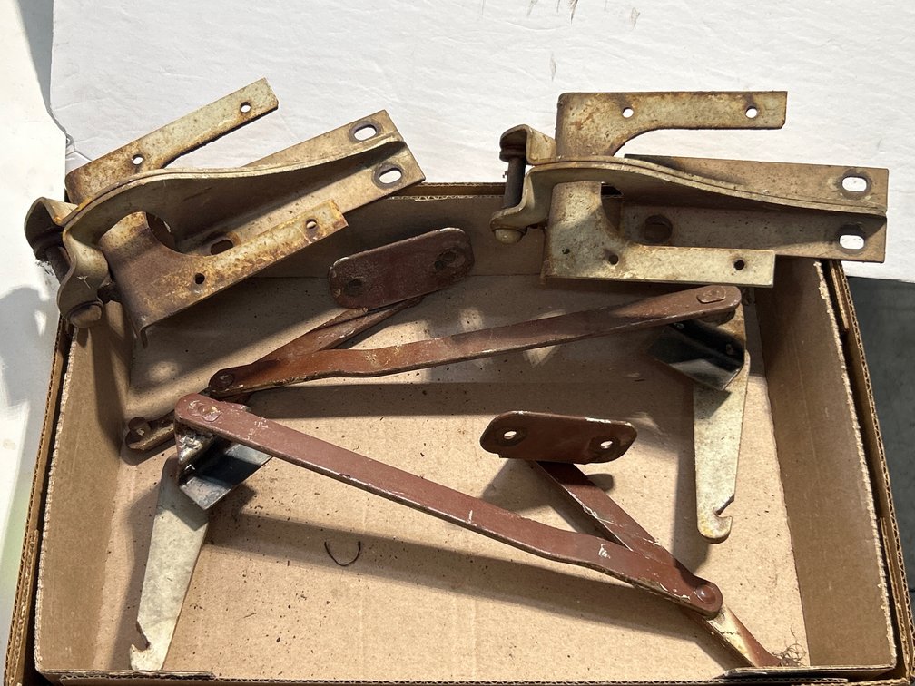 Sunbeam Trunk Hinges
