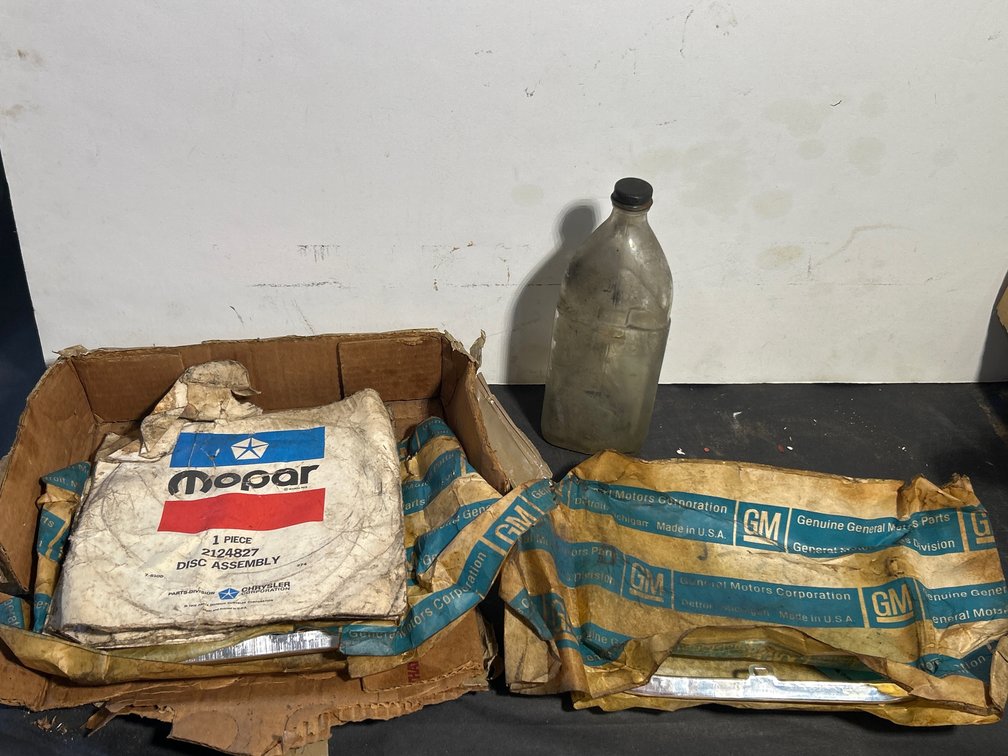 Vintage Triangular GM Oil Bottle, GM and MOPAR Parts