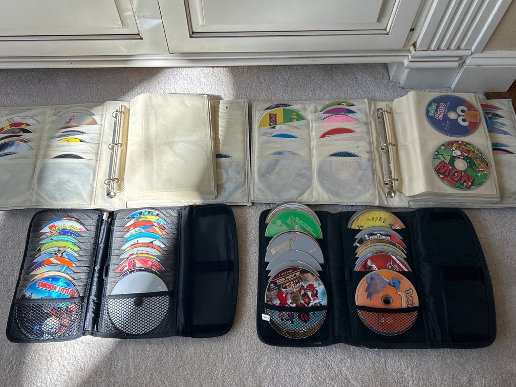 DVDs in Binders, Carry Cases