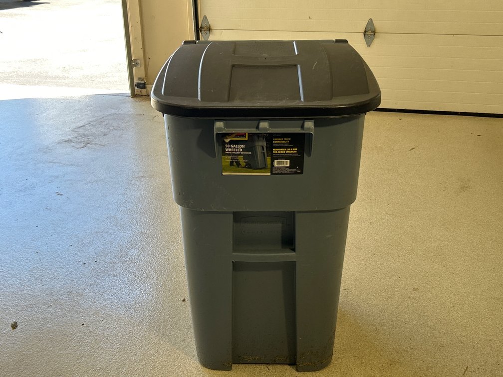 Rubbermaid 50-Gallon Wheeled Rollout Container