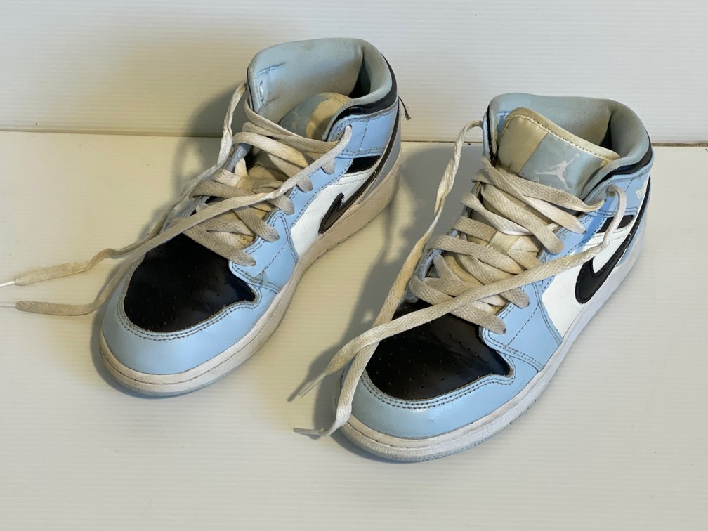 Boys' Nike Sneakers, Size 5Y