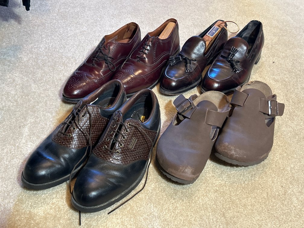 4 Pairs of Men's Shoes