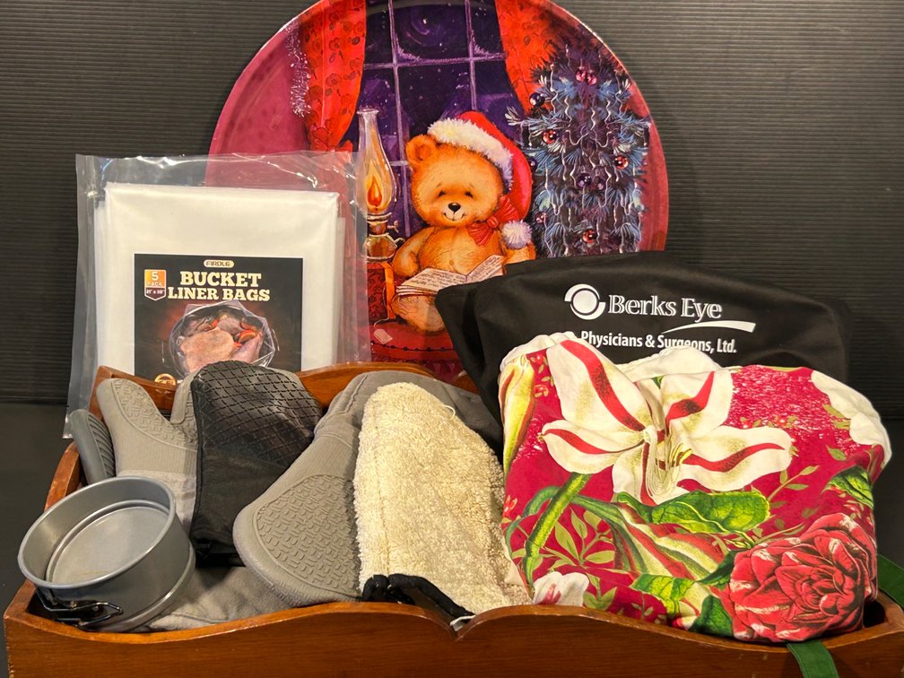 Wooden Serving Tray, Oven Mitts, Bucket Liner Bags, Aprons, More