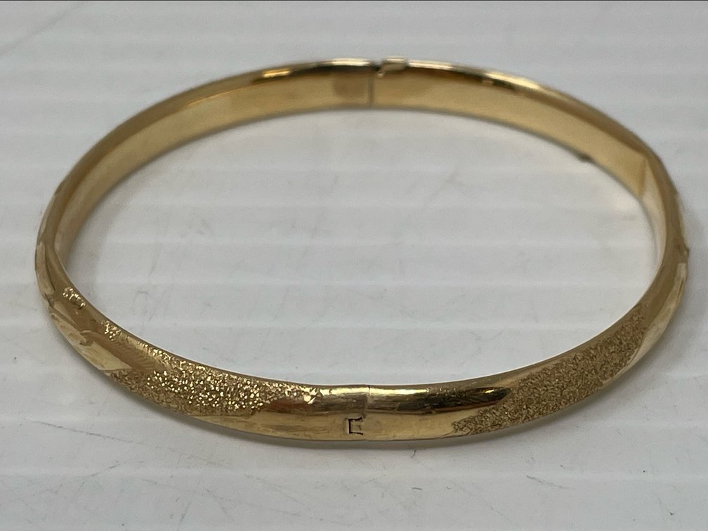 Child's Gold Bangle Bracelet