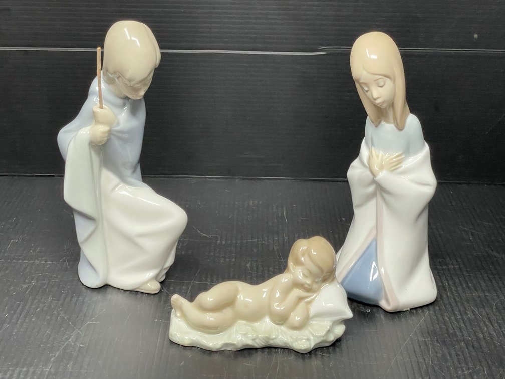 Lladro #4670, 4671 and 4672 Holy Family Nativity Figures