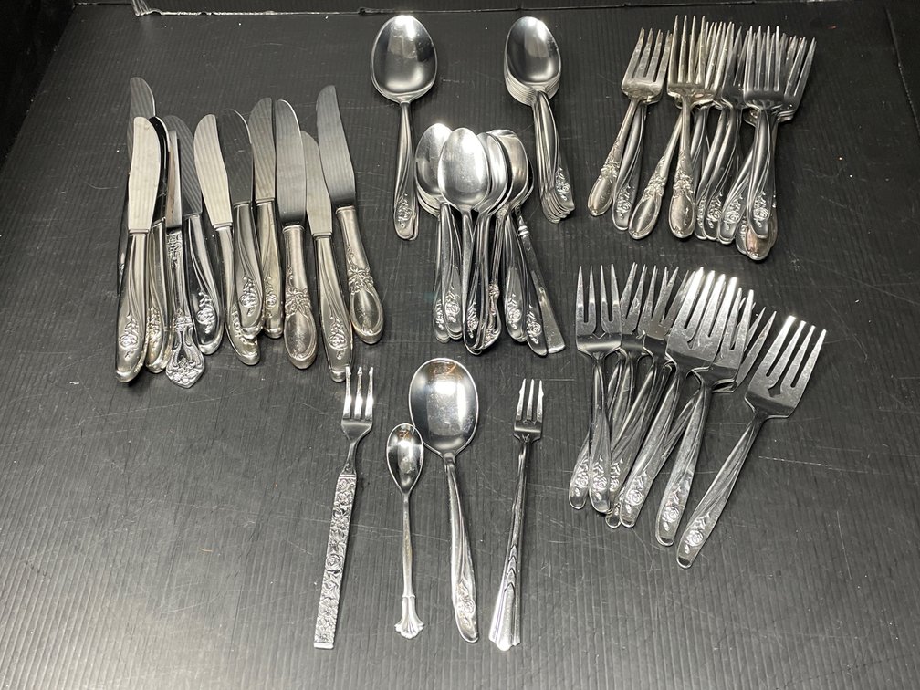 Oneida Custom Stainless Flatware- Some Mixed Patterns