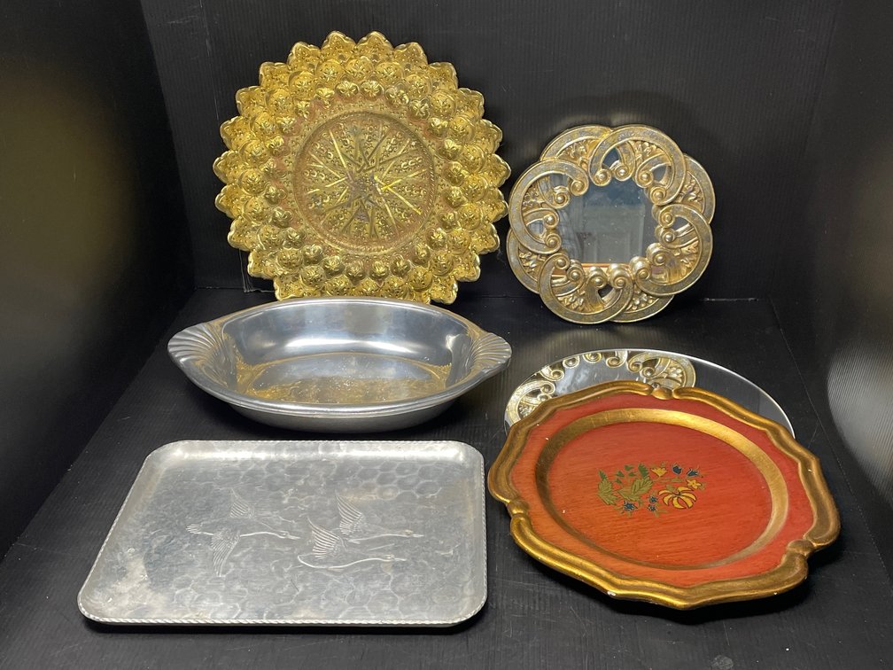 6 Metal Trays