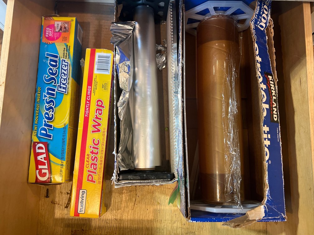 Assorted Kitchen Wraps