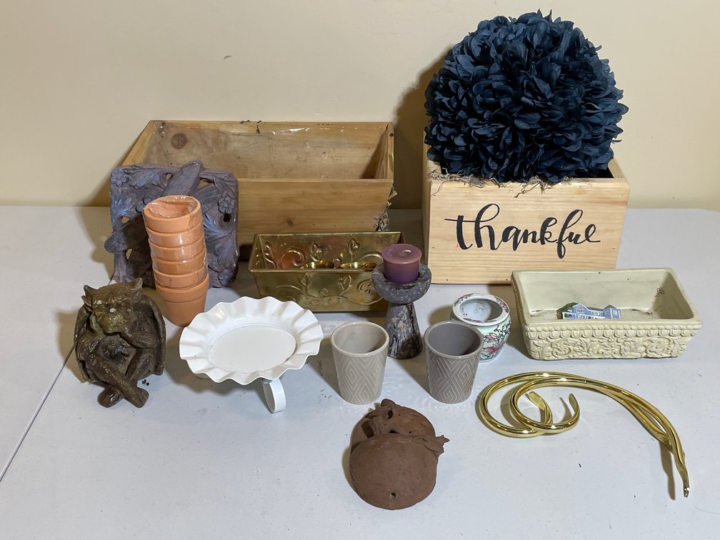 Assorted Items in Lot