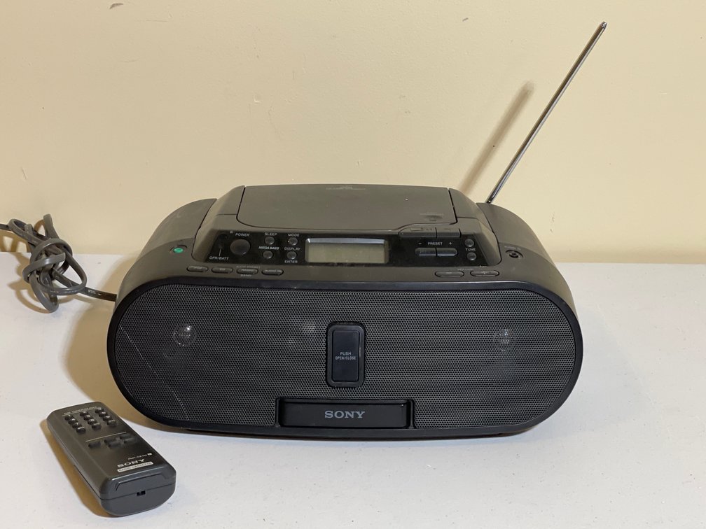 Sony Portable CD / Radio / Boombox System with Remote Control