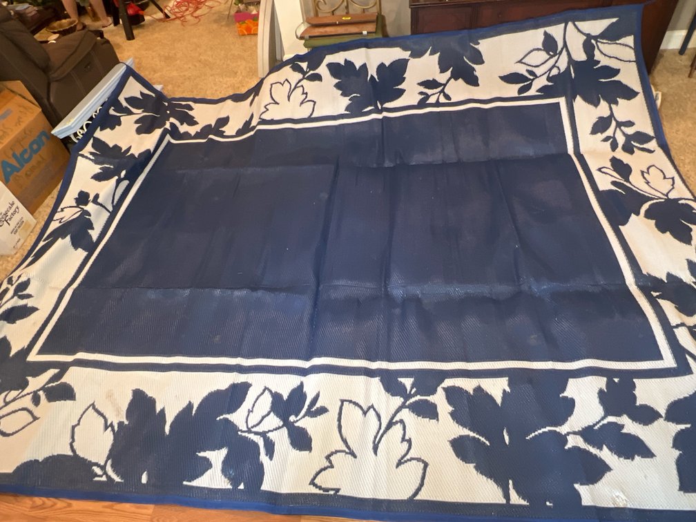 Reversible Navy and Cream Leaf Pattern Outdoor Patio Area Rug