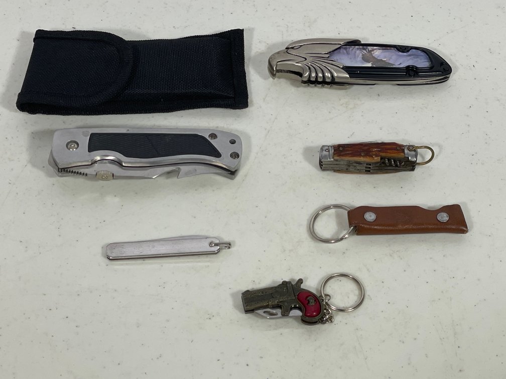 6 Pocket Knives