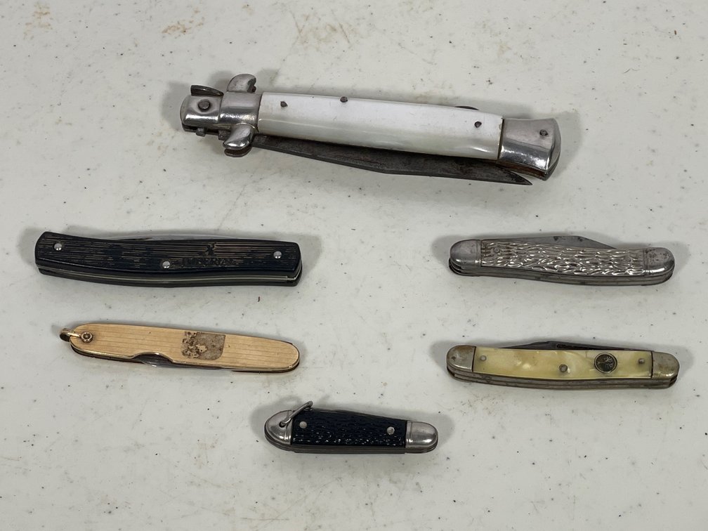 6 Pocket Knives