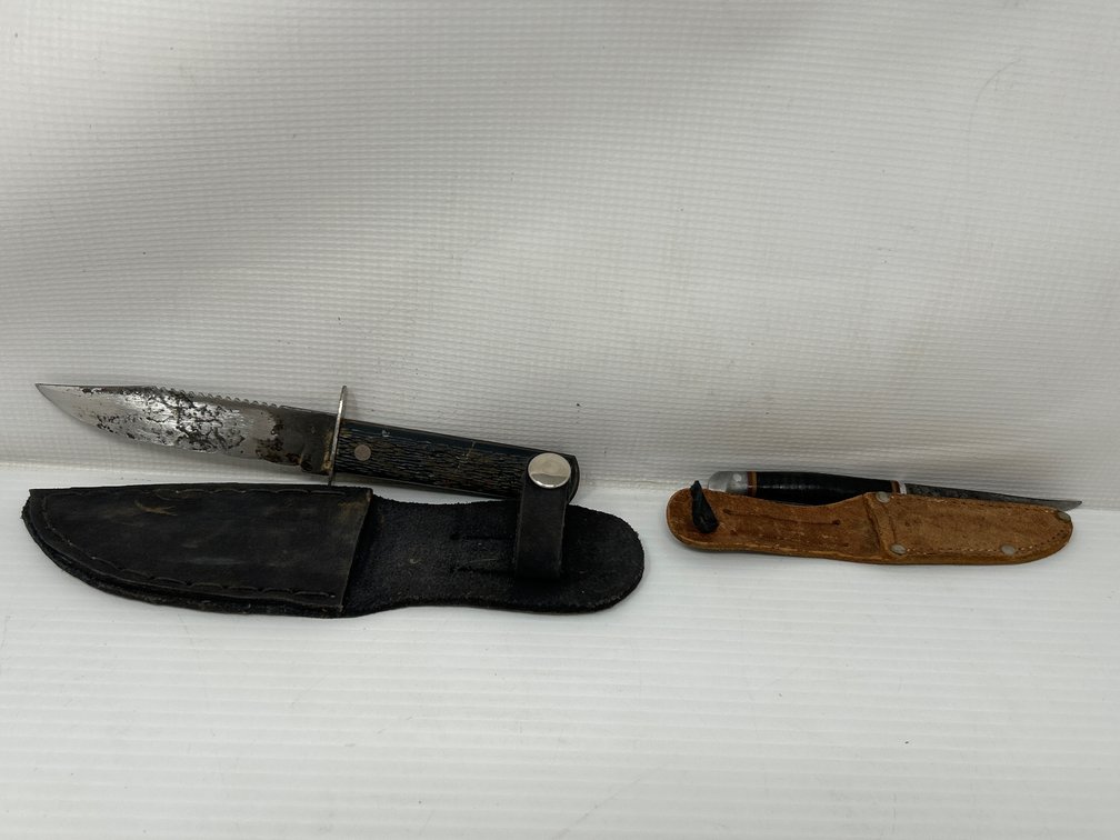 2 Hunting Knives- Imperial Fixed-Blade & Western Type, Both with Sheaths