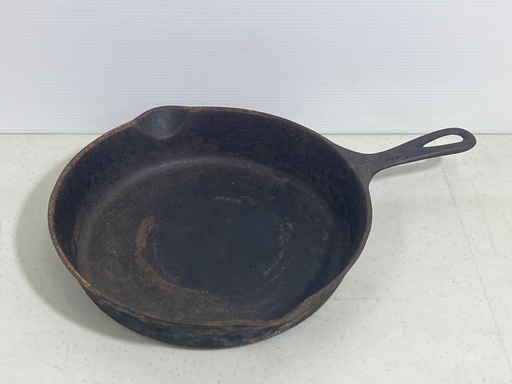 Wagner #8 Cast Iron Skillet
