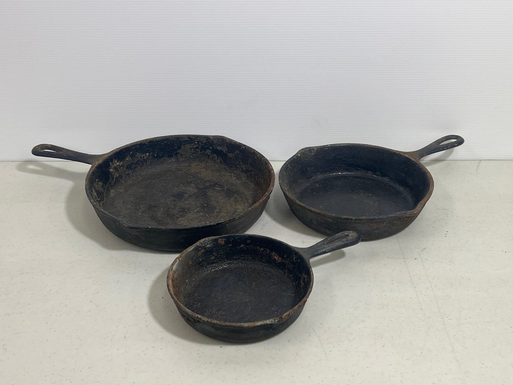 3 Cast Iron Skillets