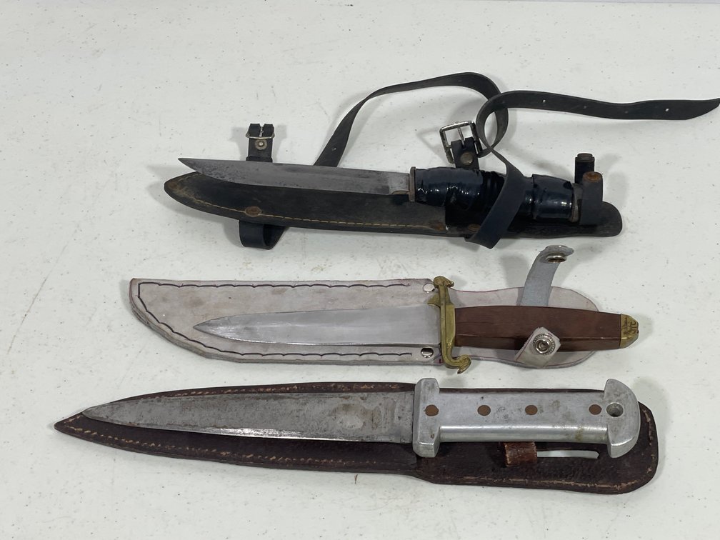 3 Fighting Knives with Sheaths