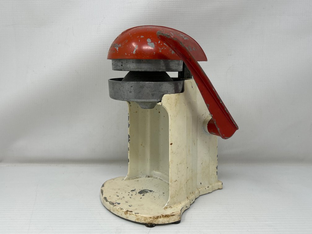 "The General" Manual Juicer