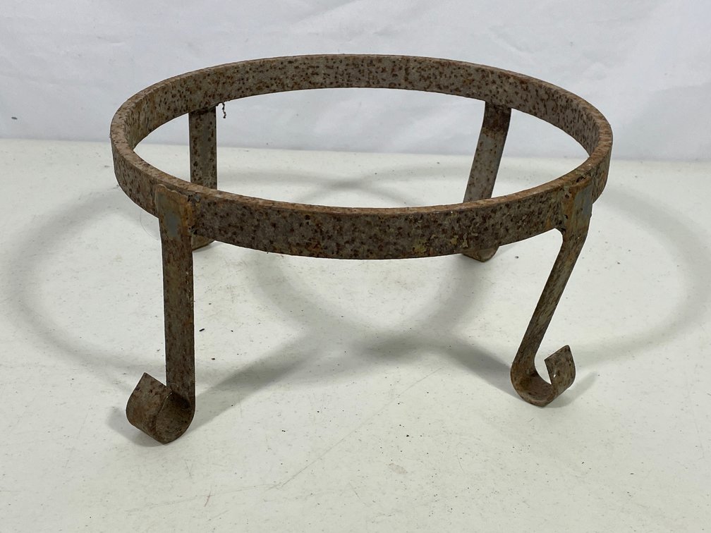 Iron 4-Footed Kettle Stand